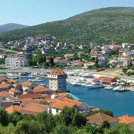 Awesome In Poljica With Wifi Poljica (Trogir)